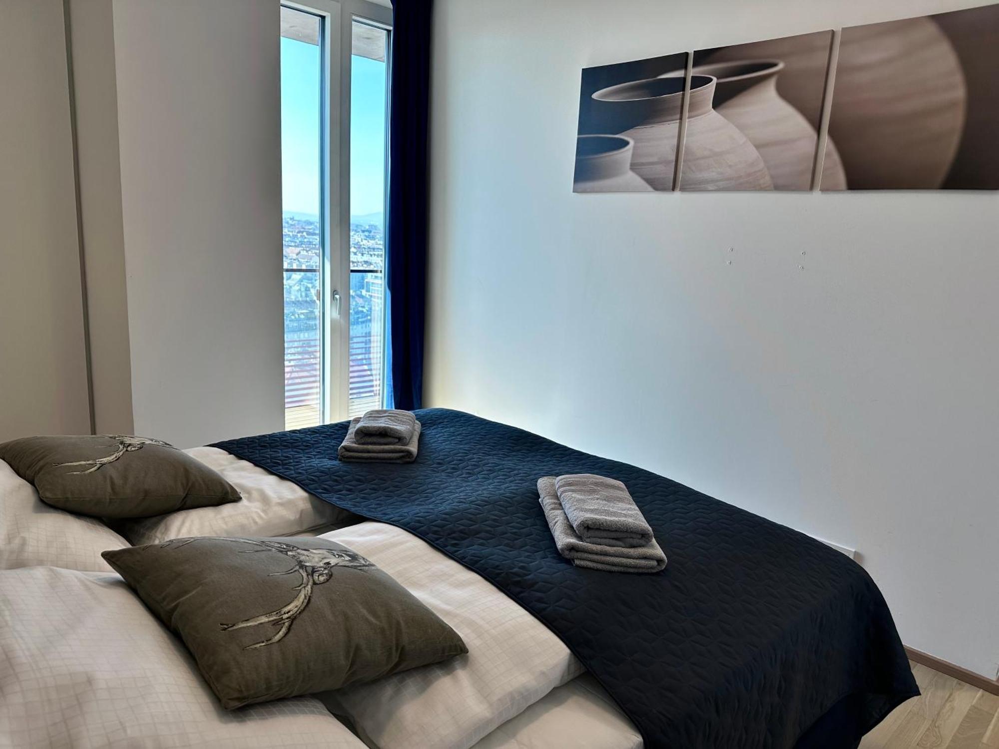 Panorama Sky Apartment I Rooftop Pool I Metro Station Viyana Dış mekan fotoğraf